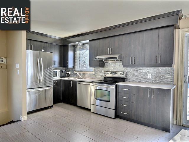 Property 3265 Rue De Musset main img