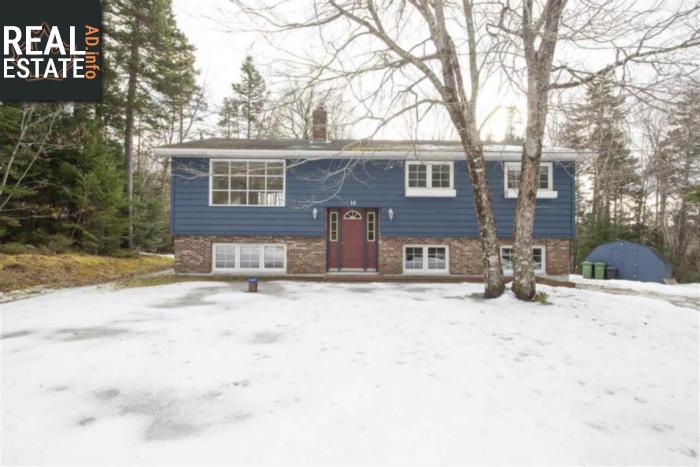 Property 10 Pine Oak Drive main img
