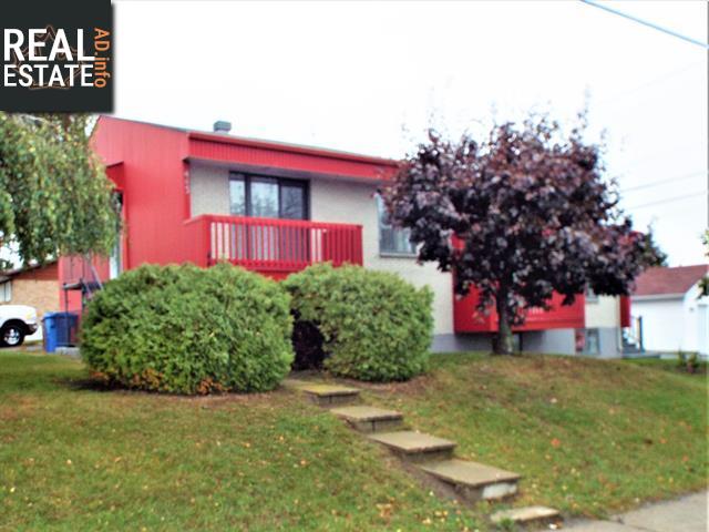 Property 441-445 Av. Sirois main img