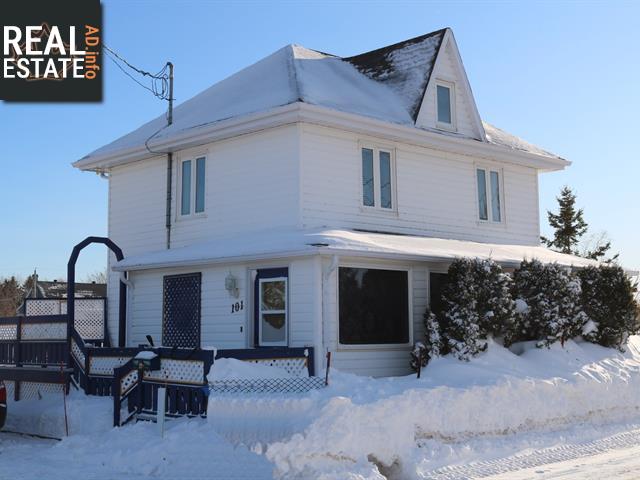 Property 101 Ch. De La Pointe main img