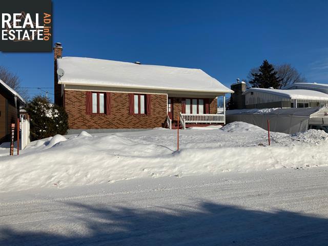 Property 3342 Rue Louis-Hemon main img