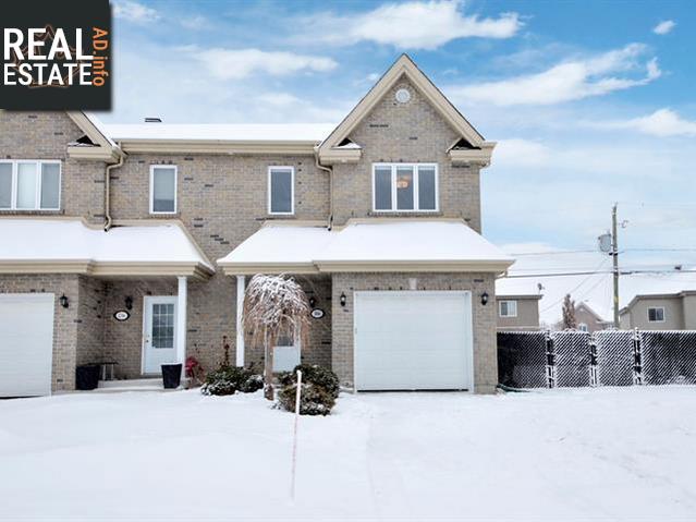 Property 234 Rue Toe-Blake main img