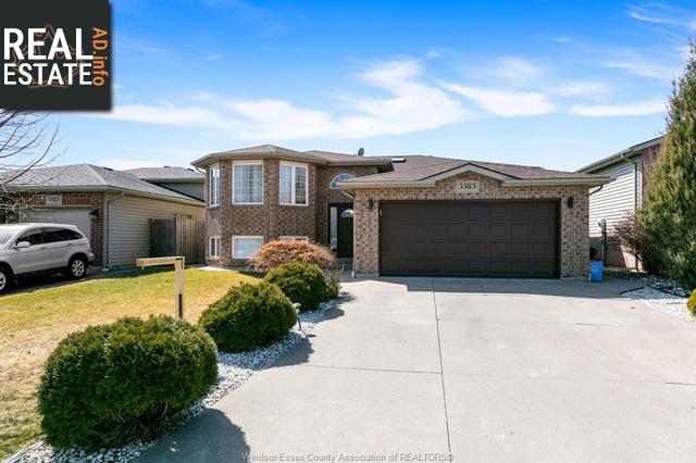 Property 3583 Caribou Crescent main img