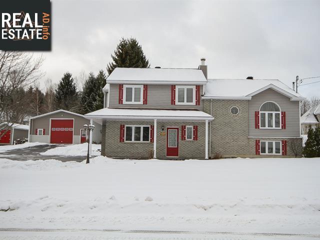 Property 260 Rue Legendre main img