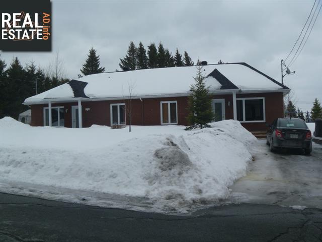 Property 2490-2500 208e Rue main img