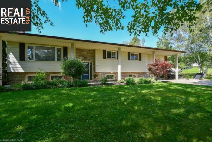 Property 874 Twomey Place main img