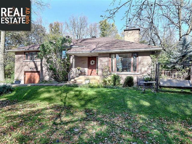 Property 231 Ch. Du Bord-Du-Lac-Lakeshore main img