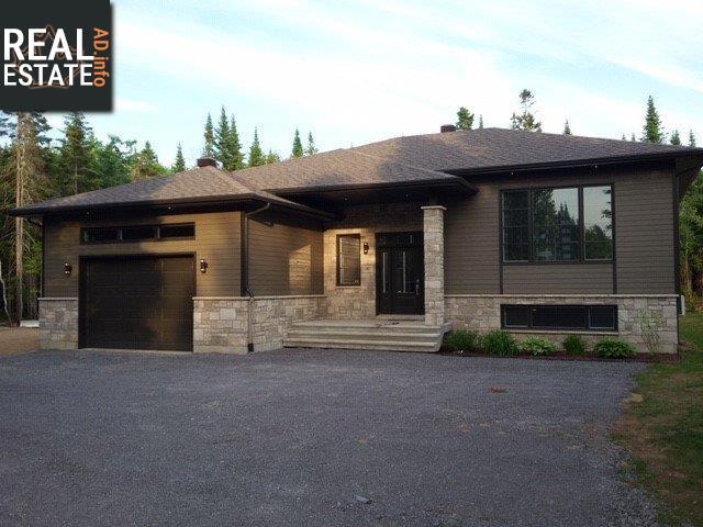 Property 26 Rue Lesage main img
