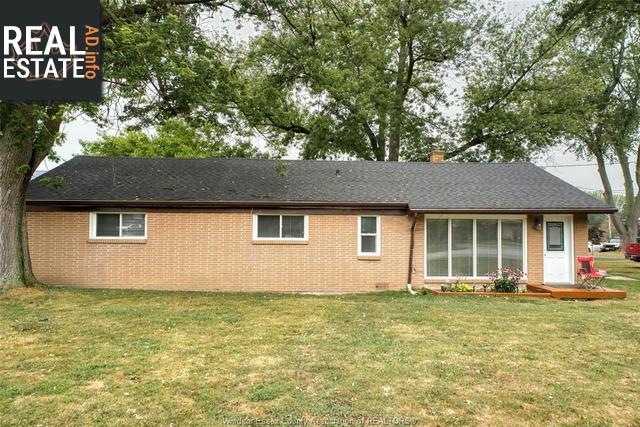 Property 2584 Front Road main img