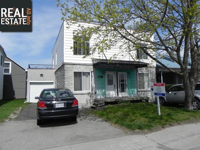 Property 895-899 Rue St-Paul main img