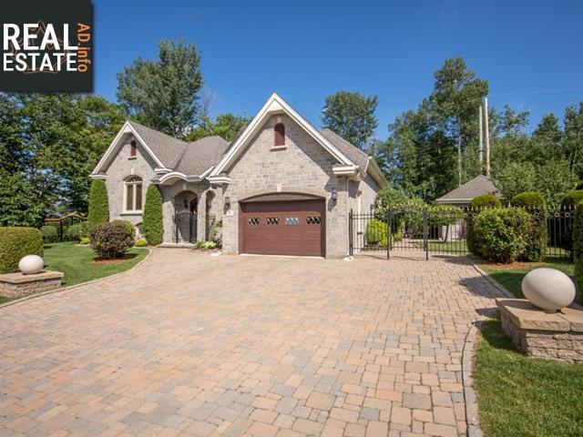 Property 1085 Av. Du Rhin main img