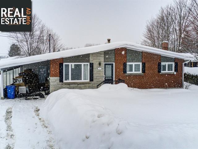 Property 650 Rue Landry main img