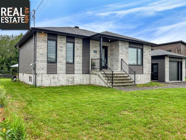 Property 2145 Rue Madeleine-Beauchemin main img