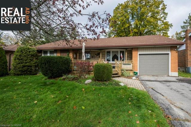 Property 32 Harris Crescent main img