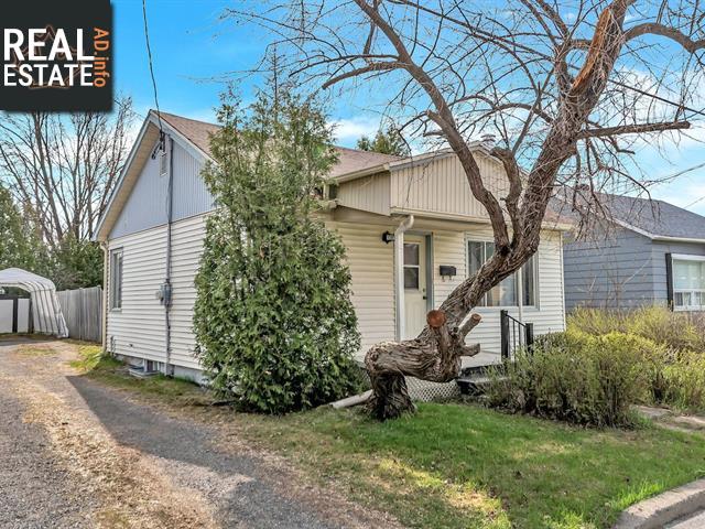 Property 118 Rue Bissonnette main img