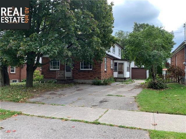 Property 149 University Avenue E main img