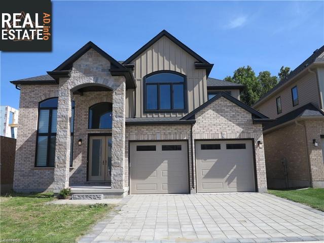 Property 1295 Dyer Crescent main img