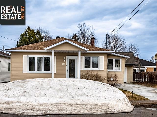 Property 165 122e Rue main img