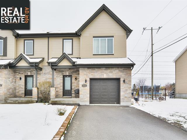 Property 113 Rue Champlain main img