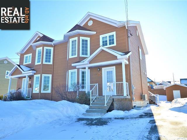 Property 852 169e Rue main img