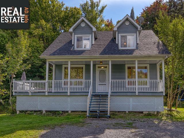 Property 3576 Ch. Du Village main img