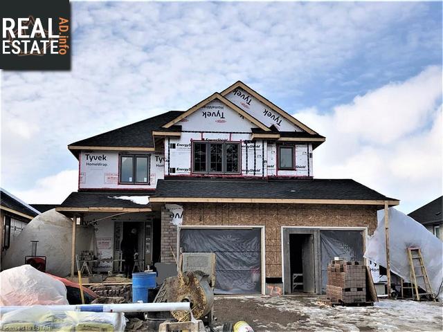 Property 27 Lowrie Crescent main img