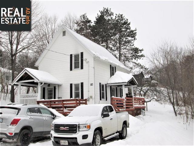 Property 74 Bridge Street W main img