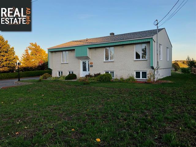 Property 435 Av. Du Sanatorium main img