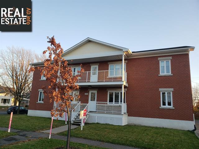 Property 2085 Rue Bernard main img