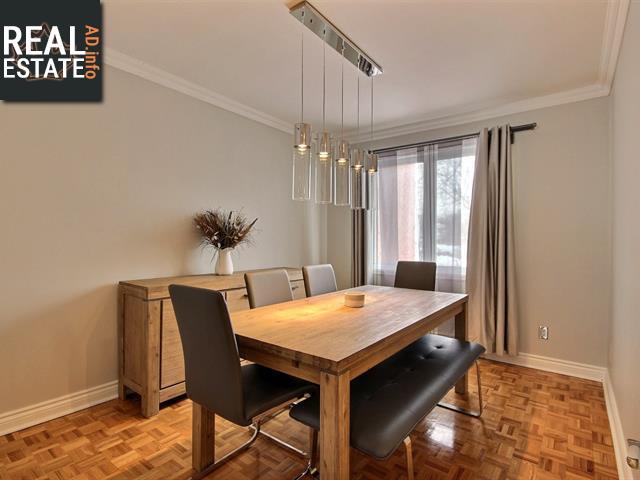 Property 1353 Av. Victoria main img