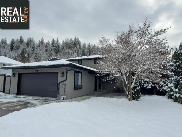 Property 2460 Albert Drive main img