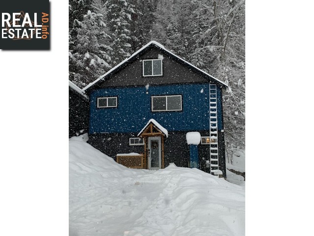 Property 450 Deer Park Avenue main img