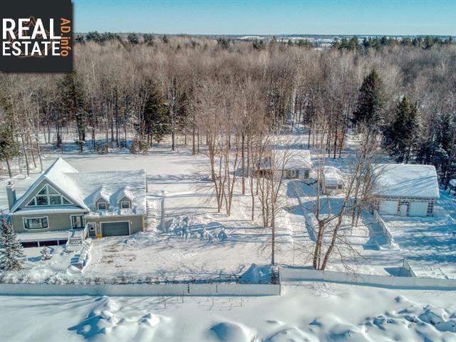 Property 19405 Rue Godard main img
