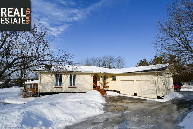 Property 1504 Selwyn Road main img