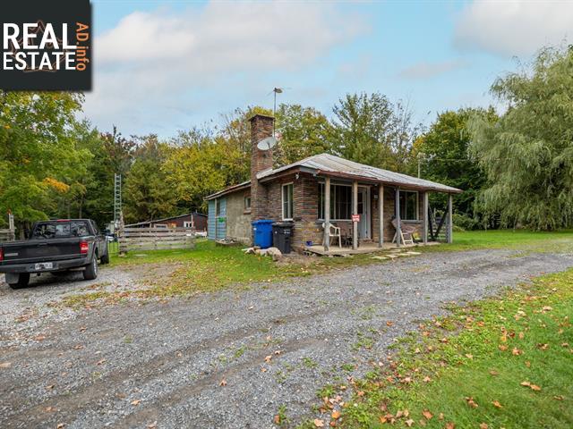 Property 320 Ch. St-Georges main img