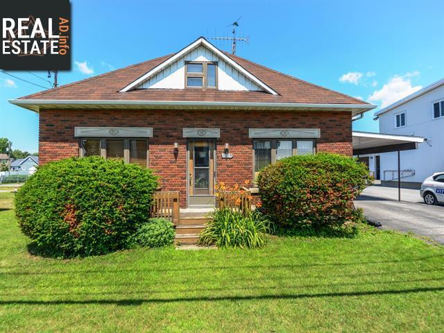 Property 1005 Boul. Monseigneur-Langlois main img