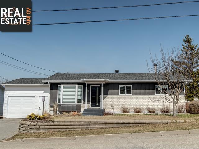 Property 10 7e Avenue main img