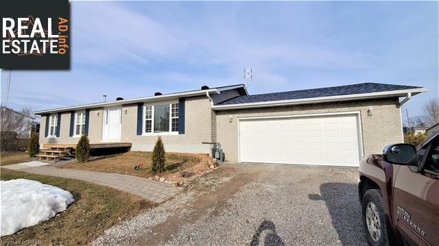 Property 15 Maple Ridge Drive main img