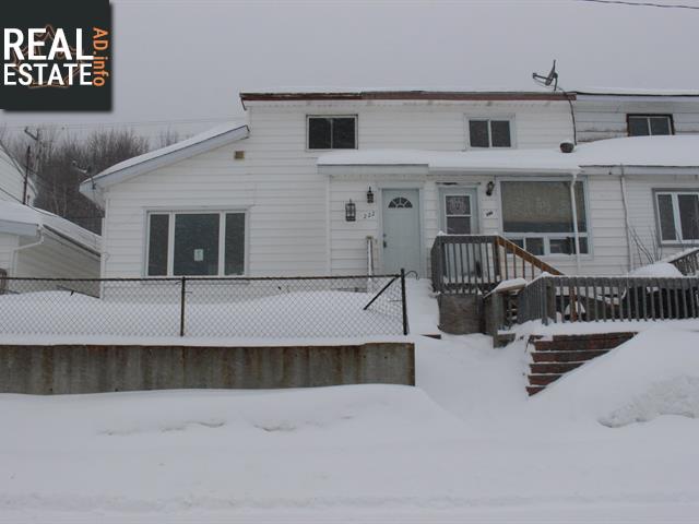 Property 222 Av. Riordon main img