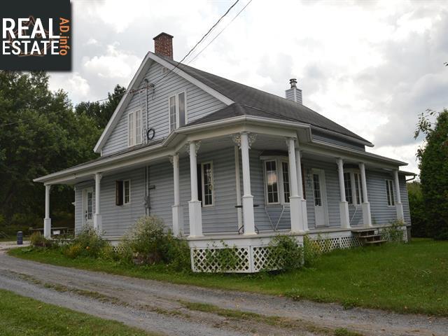 Property 1596 Ch. Hudon main img