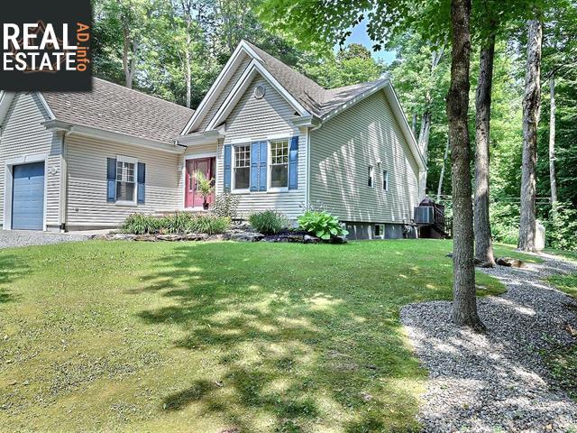 Property 3891 Rue De La Cabane main img