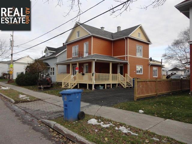 Property 269-271 Rue De La Fabrique main img