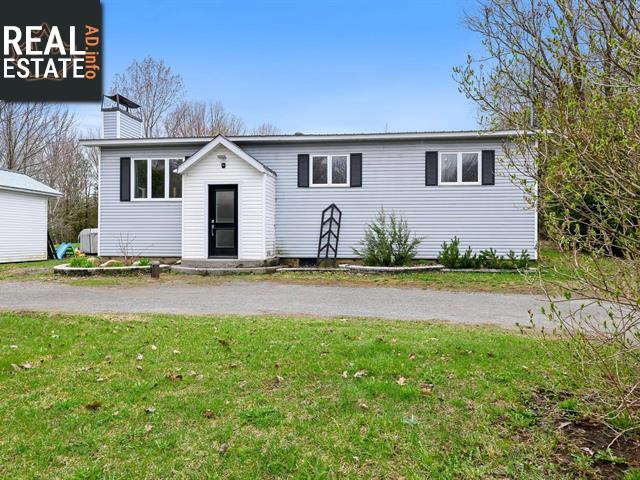 Property 1448 Av. Du Lac E. main img