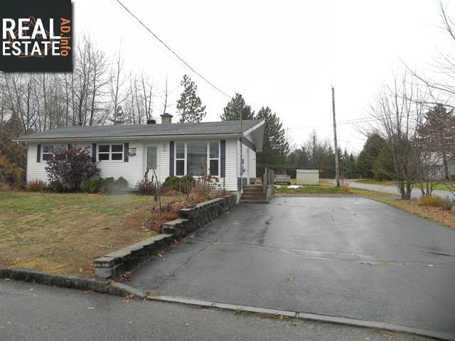 Property 111 Av. Alexis-Cayer main img
