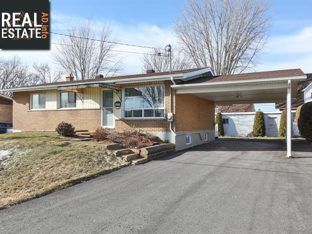 Property 817 Rue Coloniale main img