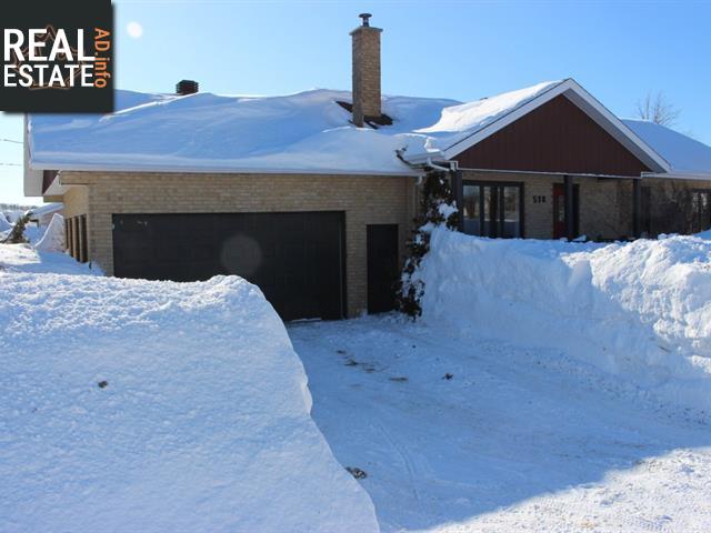Property 518 Rue Deschenes main img