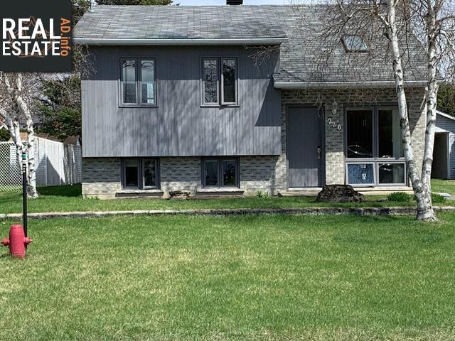 Property 226 12e Avenue main img