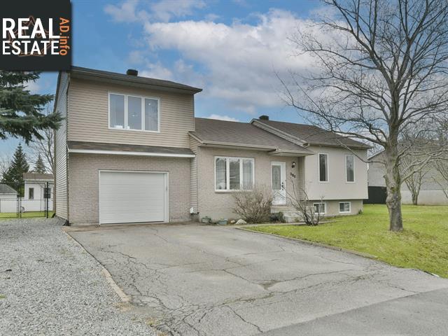 Property 380 Rue Vicky main img