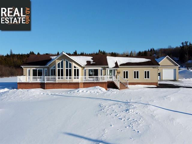 Property 46 Ch. Du Faubourg-Du-Plateau main img