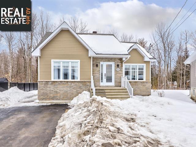 Property 1066 Rue Du Cardinal main img